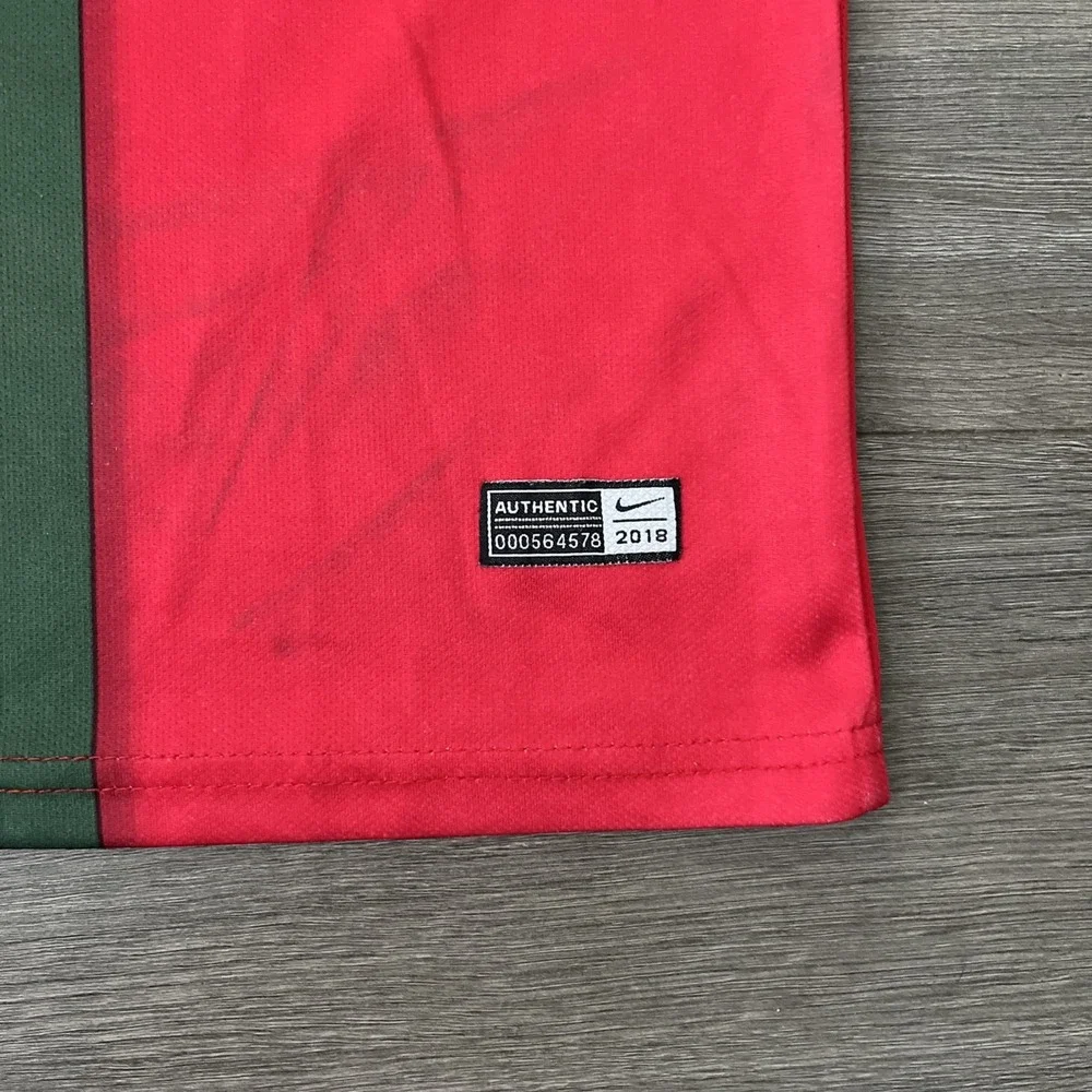 Nike Dri Fit Boys M Portugal Soccer Ronaldo 7 Jersey Red Short Sleeve